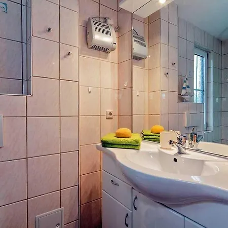 Ferienhaus-bergstrasse-ferienwohnung-b2 Korswandt
